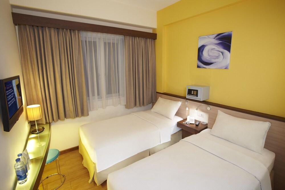 Nite & Day Jakarta - Mangga Besar Exterior photo
